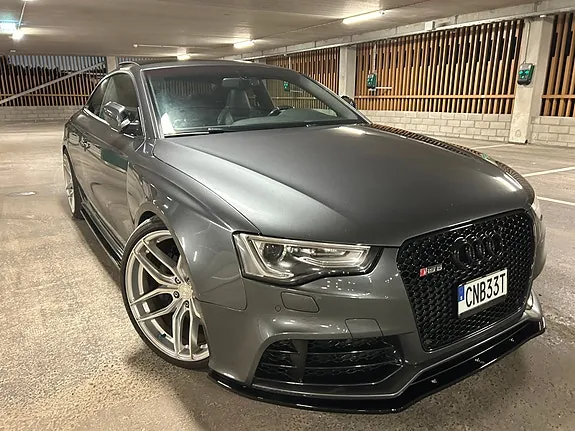 Audi Rs5 2012 photo 2