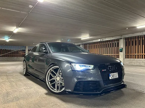 Audi Rs5 2012 photo 4