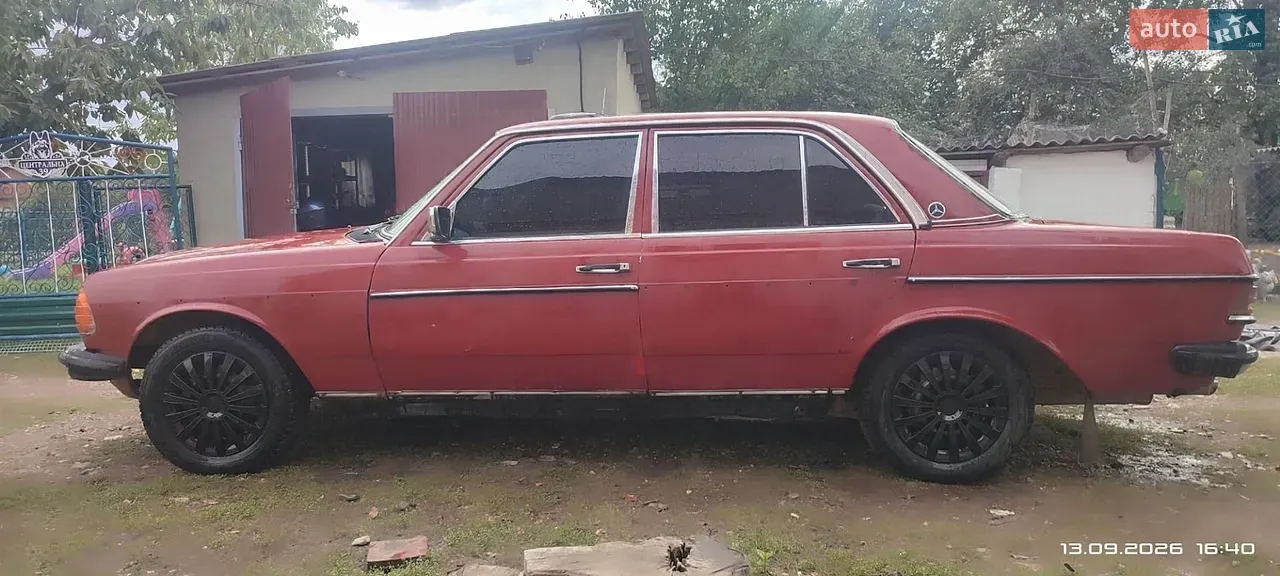 Mercedes-Benz 190 1982 photo 4