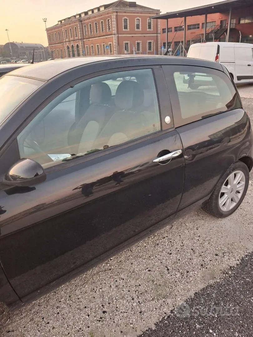 Lancia Ypsilon 2005 photo 3