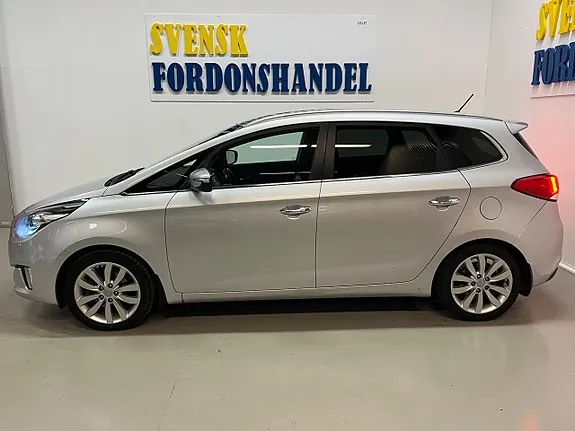 Kia Carens 2015 photo 3