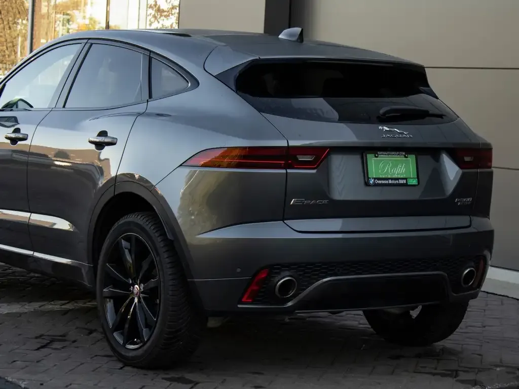 Jaguar E-Pace 2020 photo 4