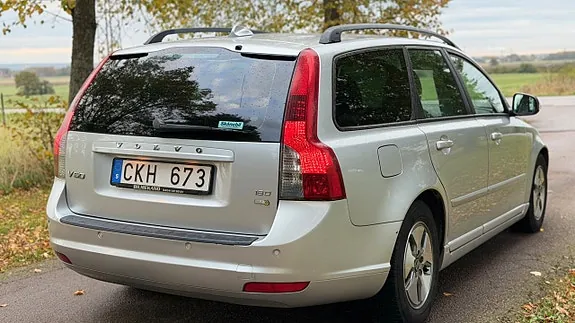 Volvo V50 2010 photo 3
