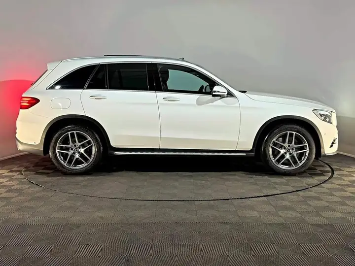 Mercedes-Benz Glc 2017 photo 5