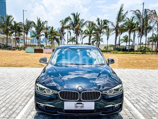 BMW 318I 2016 photo 2