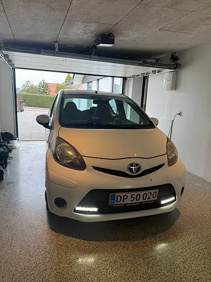 Toyota Aygo 2012 photo 2