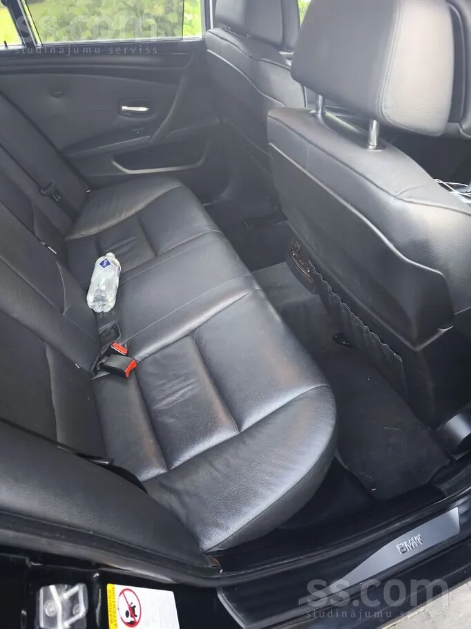 BMW E60 2009 photo 4