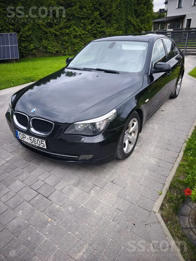 BMW E60 2009 photo 2