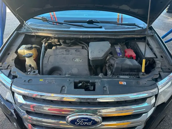 Ford Edge 2013 photo 4
