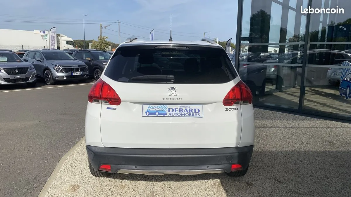 Peugeot 2008 2016 photo 4