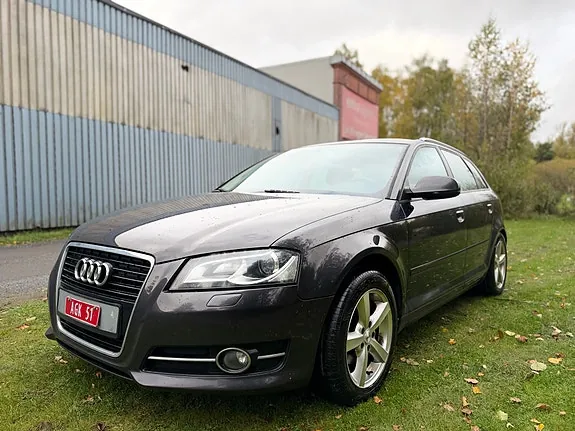 Audi A3 2012 photo 2