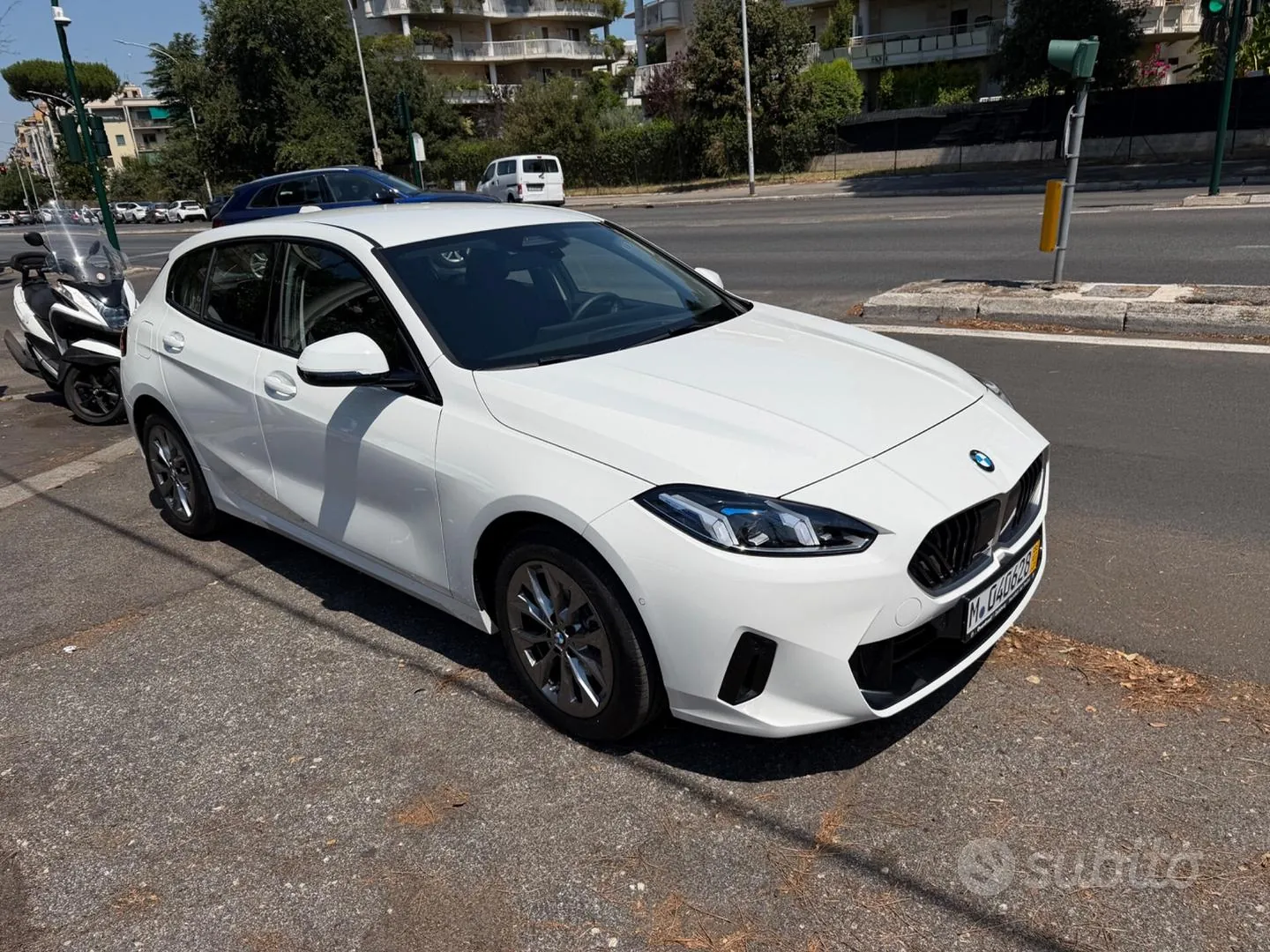 BMW 120I 2025 photo 2