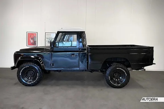 Land Rover Defender 110 2001 photo 3