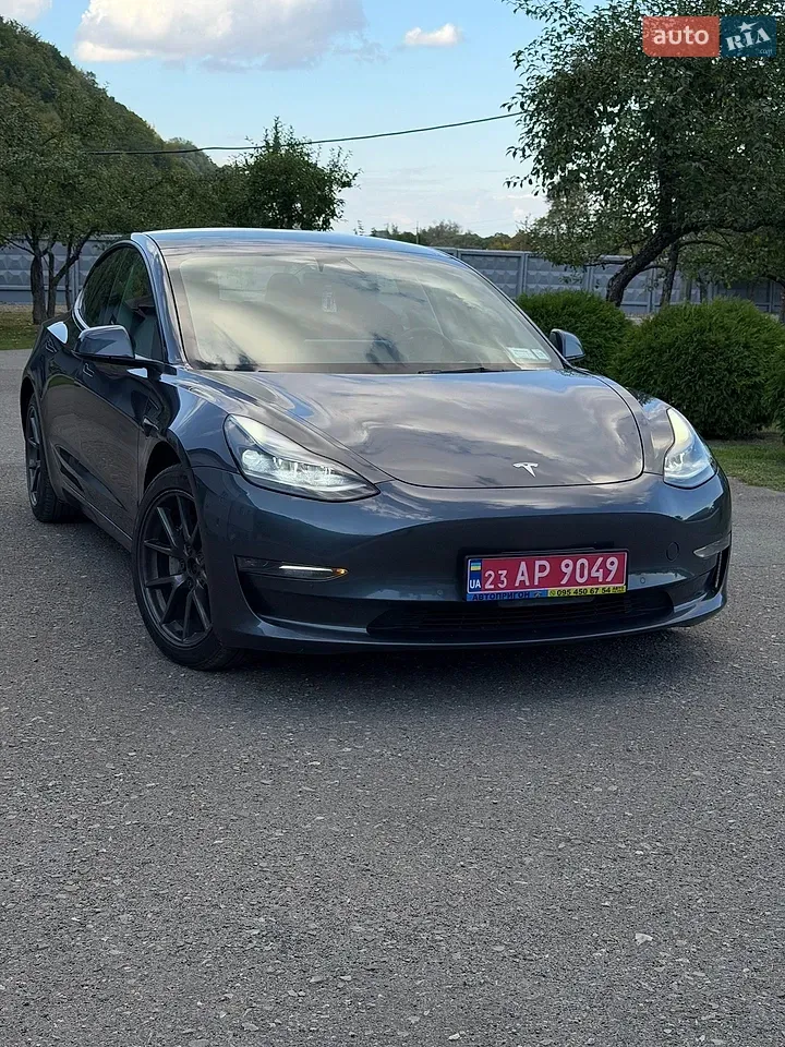 Tesla Model 3 2021 photo 4