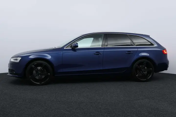 Audi A4 Avant 2013 photo 4