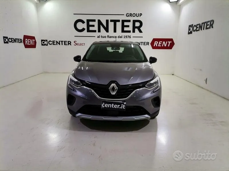 Renault Captur 2023 photo 2