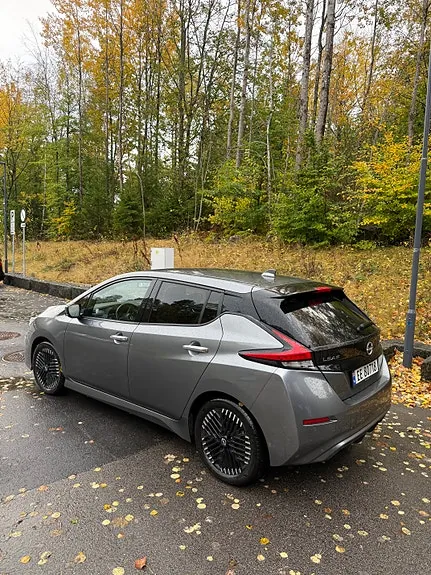 Nissan Leaf 2023 photo 5