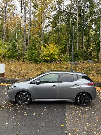 Nissan Leaf 2023 photo 4