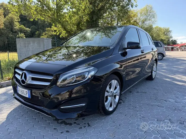 Mercedes-Benz B