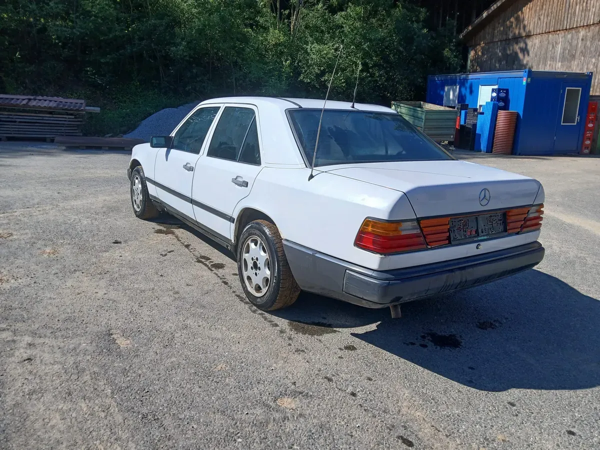 Mercedes-Benz Sonstige 1988 photo 3