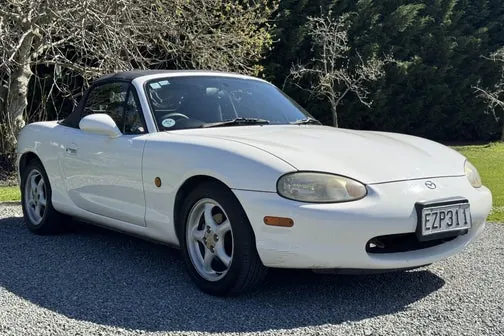 Mazda Roadster