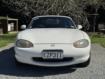 Mazda Roadster 1998 photo 4