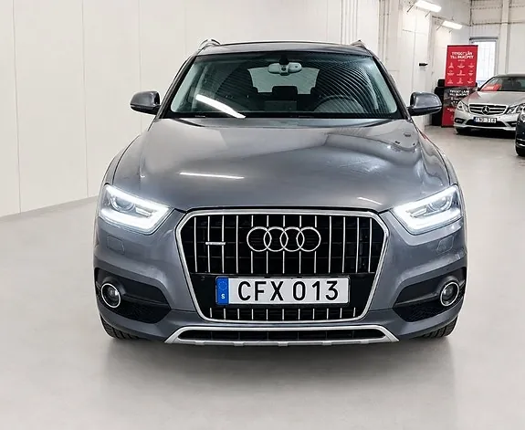 Audi Q3 2014 photo 2