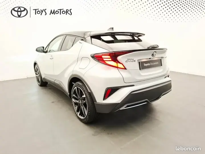 Toyota C-Hr 2023 photo 3