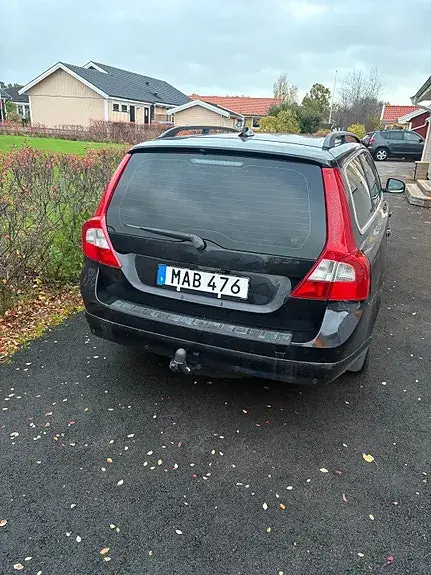 Volvo V70 2010 photo 3