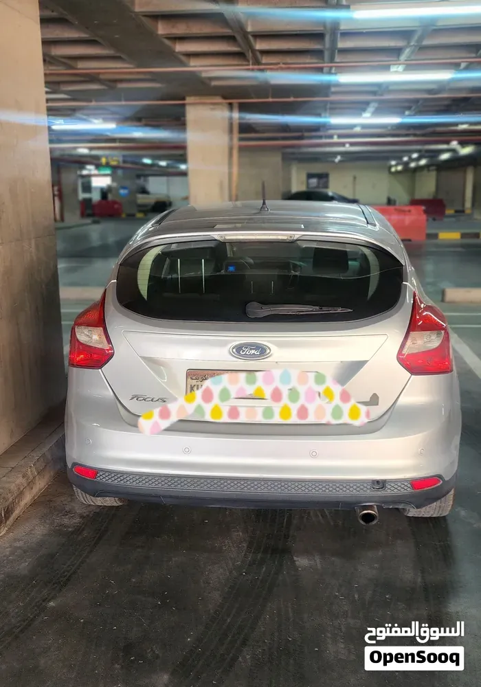 Ford Focus 2012 photo 2
