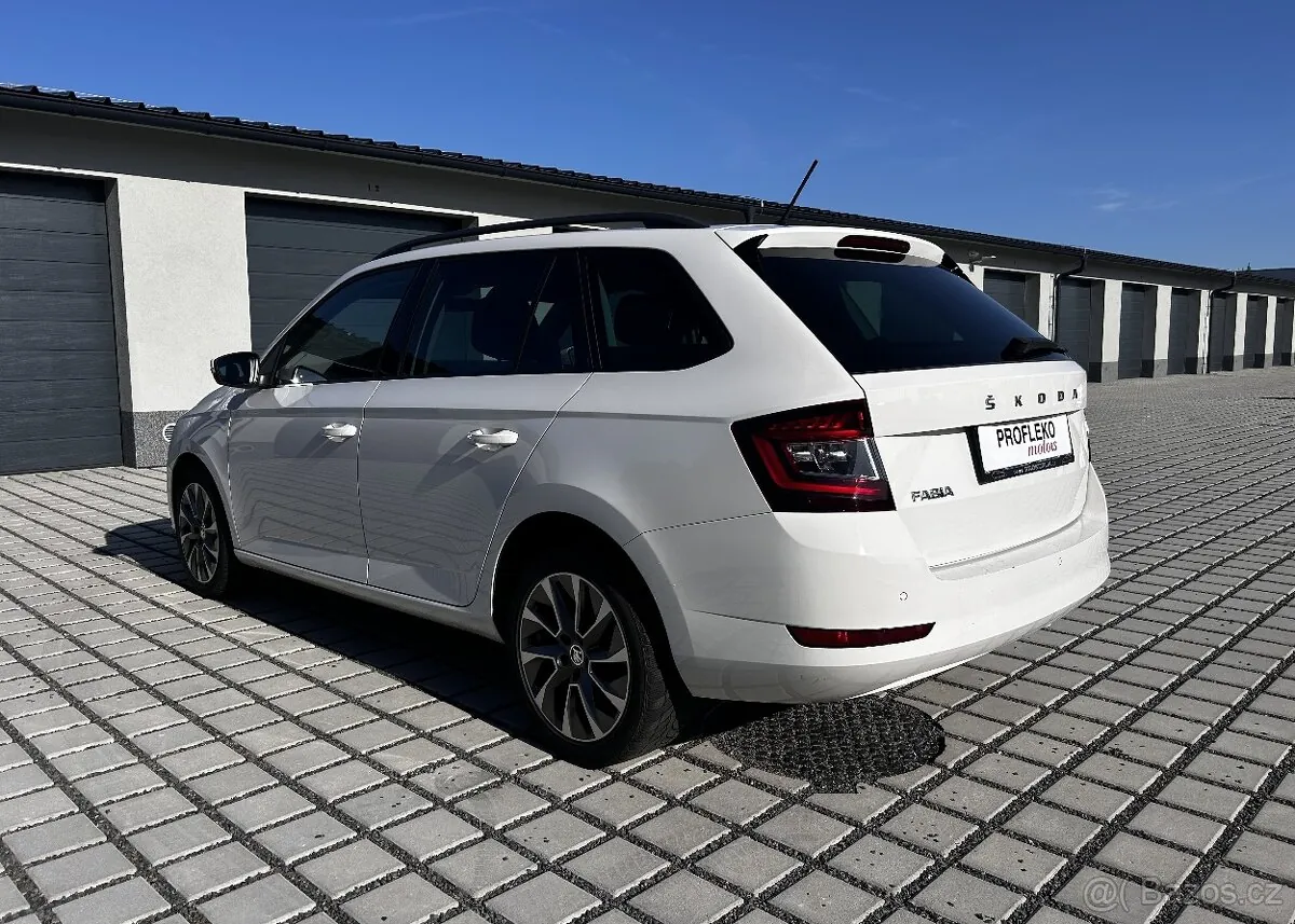 Skoda Fabia 2022 photo 4