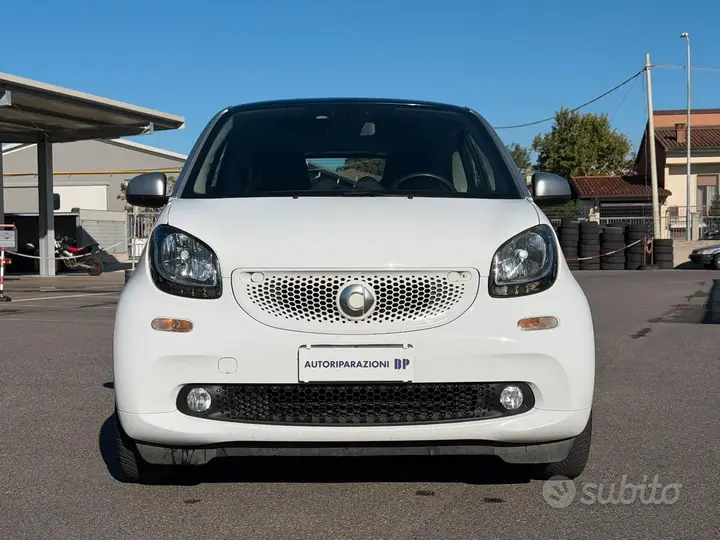 Smart Fortwo 2015 photo 2