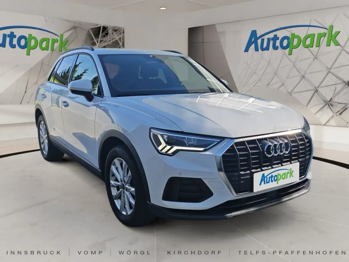 Audi Q3 2023 photo 3