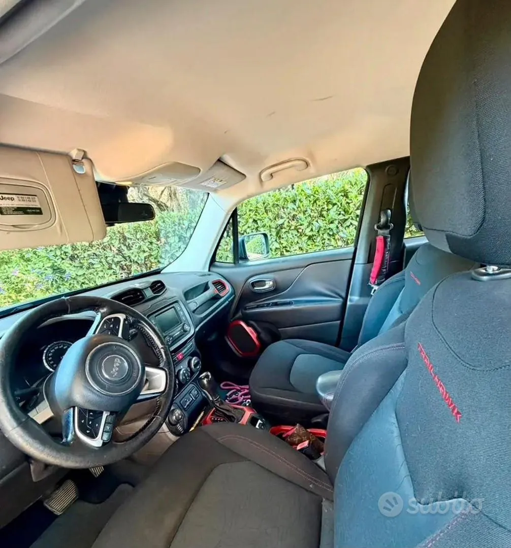 Jeep Renegade 2016 photo 2