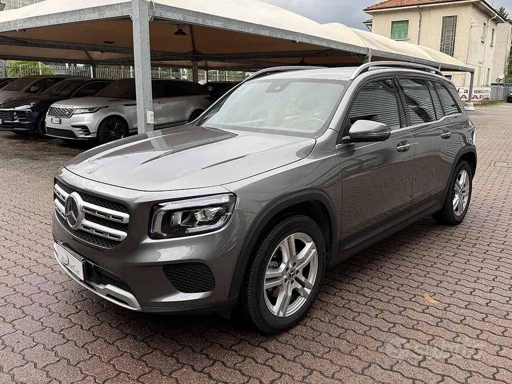 Mercedes-Benz Glb