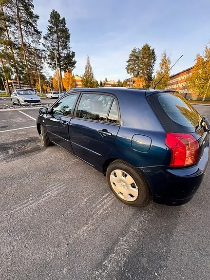 Toyota Corolla 2004 photo 3