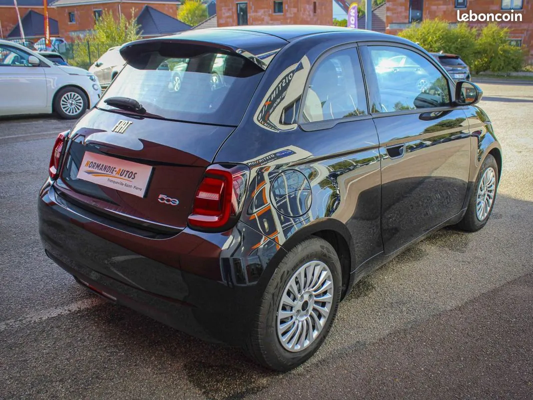 Fiat 500 2023 photo 2