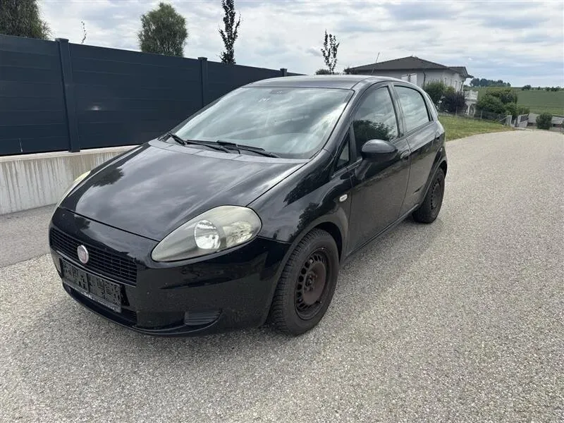 Fiat Grande Punto 2008 photo 3
