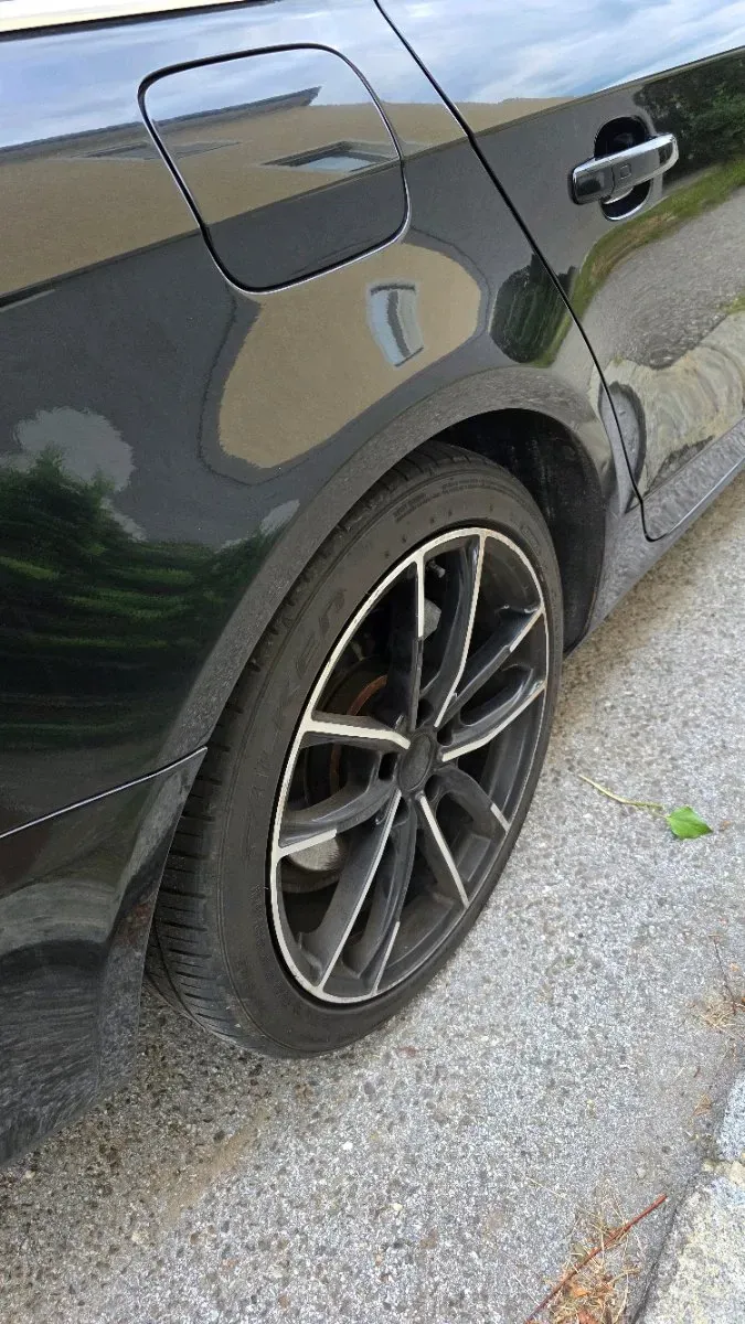 Audi A4 2009 photo 3