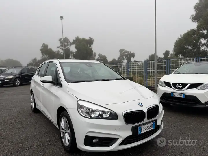 BMW 218