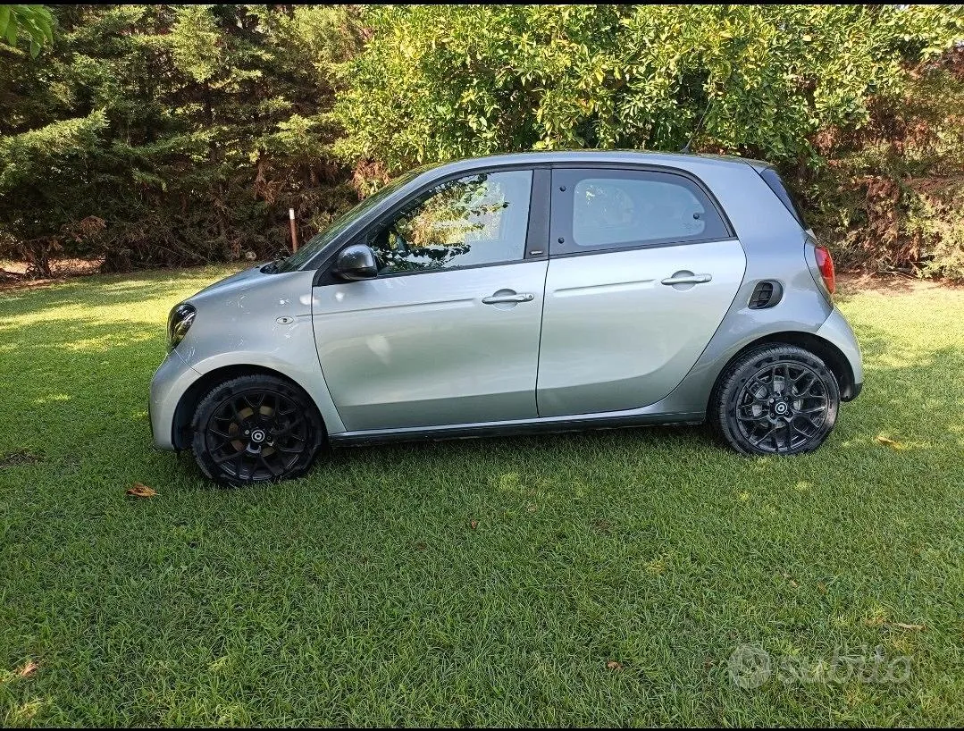 Smart Forfour 2016 photo 3