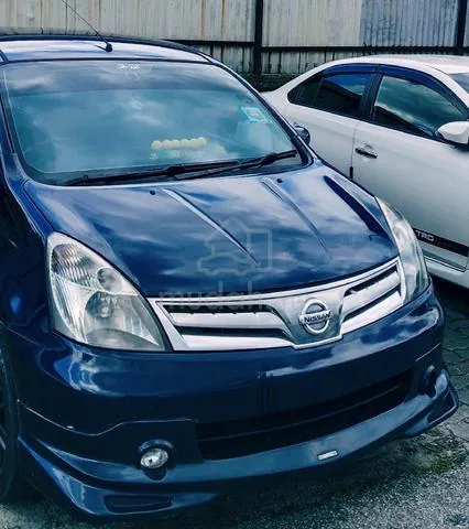 Nissan Grand Livina