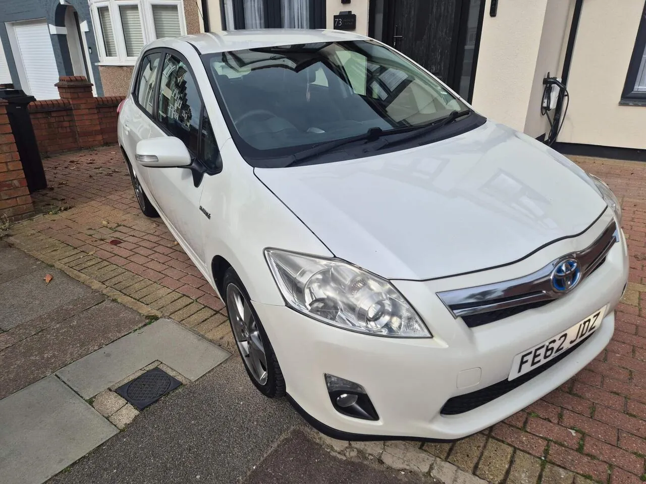 Toyota Auris 2012 photo 2