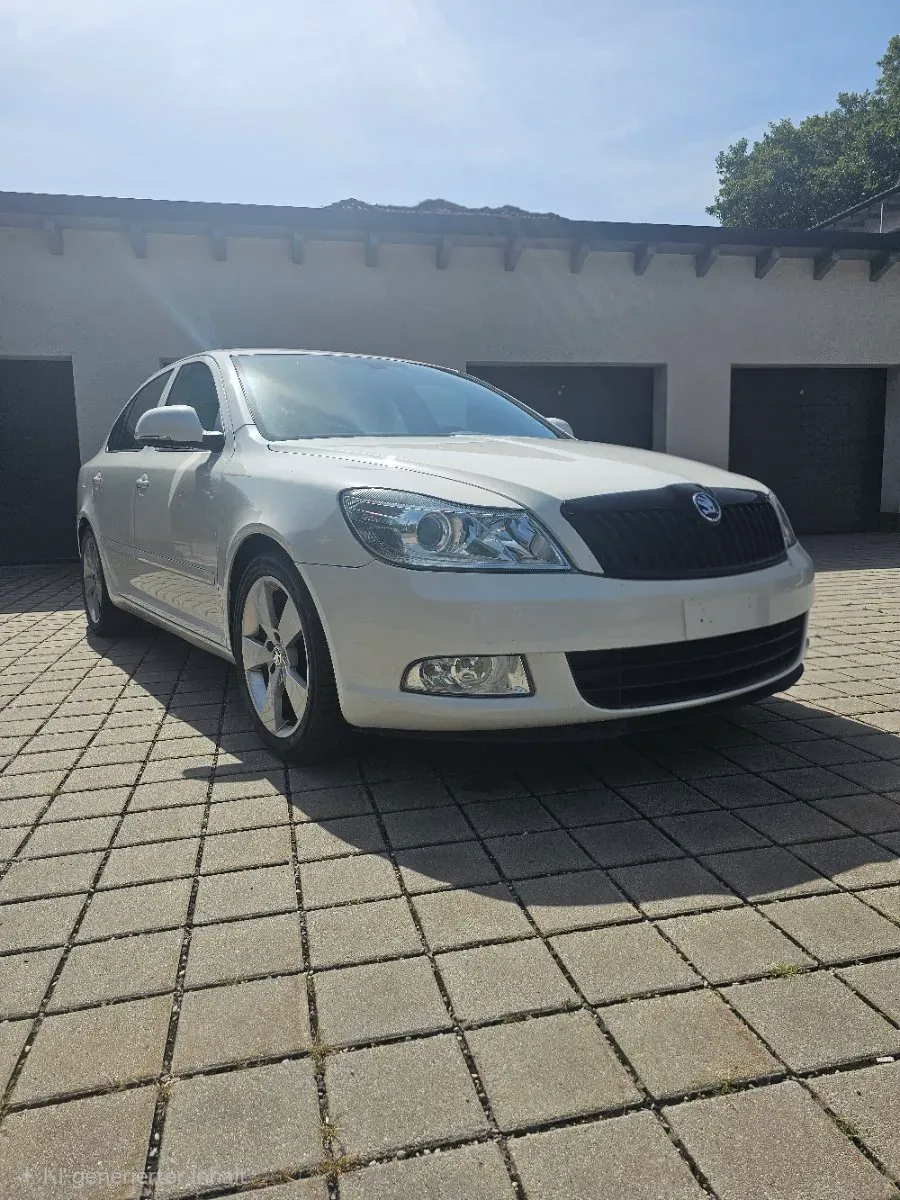 Skoda Octavia 2011 photo 3