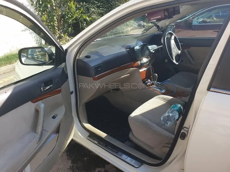 Toyota Premio