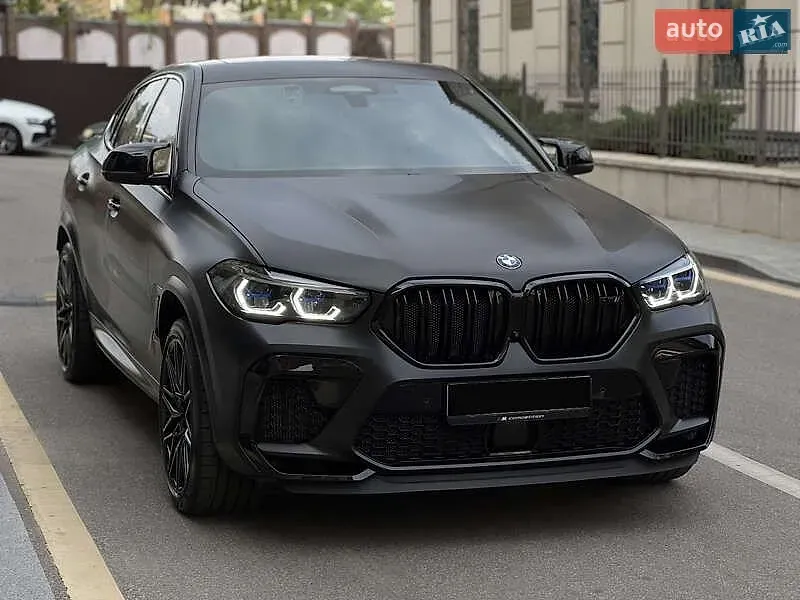 BMW X6 M 2022 photo 2
