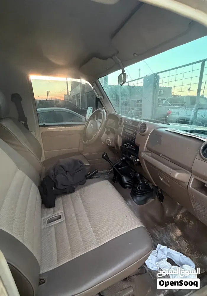Toyota Land Cruiser 2013 photo 4