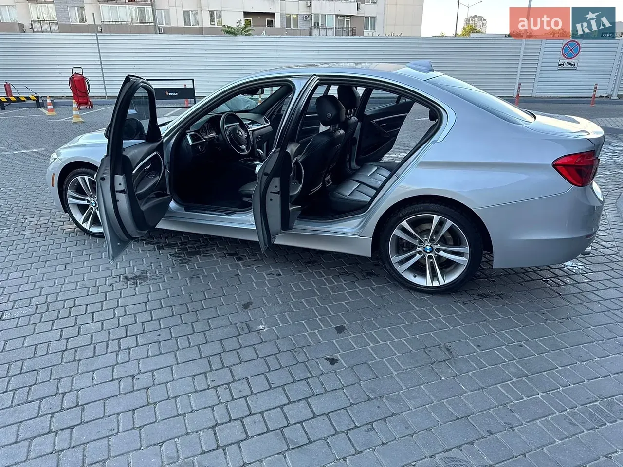 BMW 3 Series 2016 photo 5