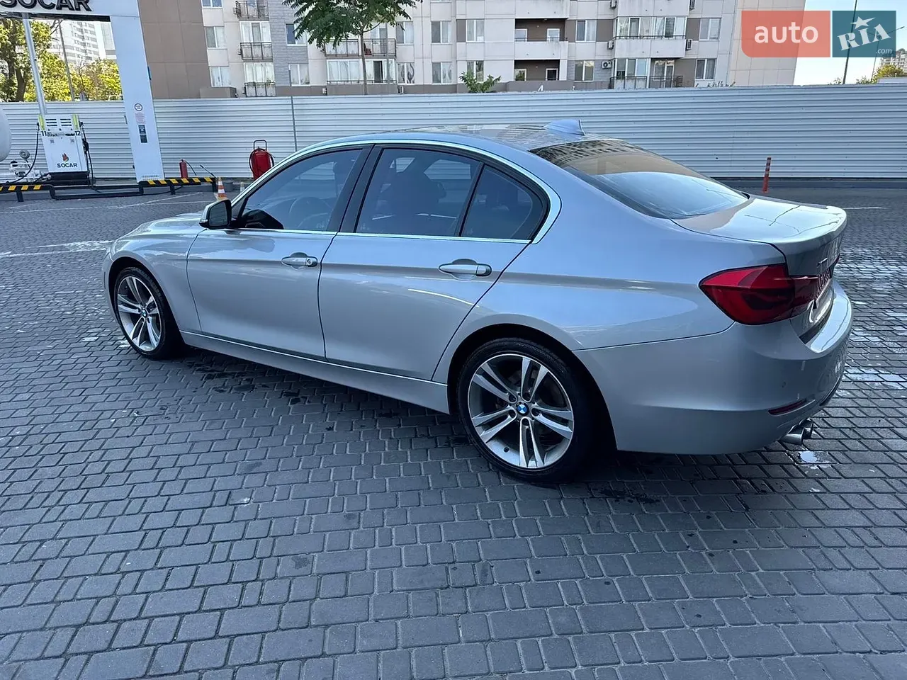 BMW 3 Series 2016 photo 3