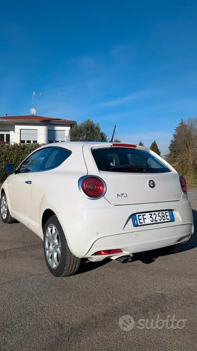 Alfa Romeo Mito 2011 photo 3